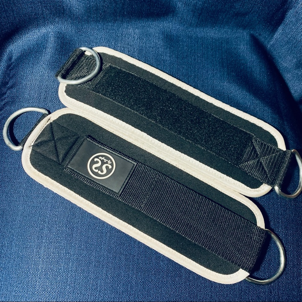 Strong and Sxy ankle attachments for weight lifting